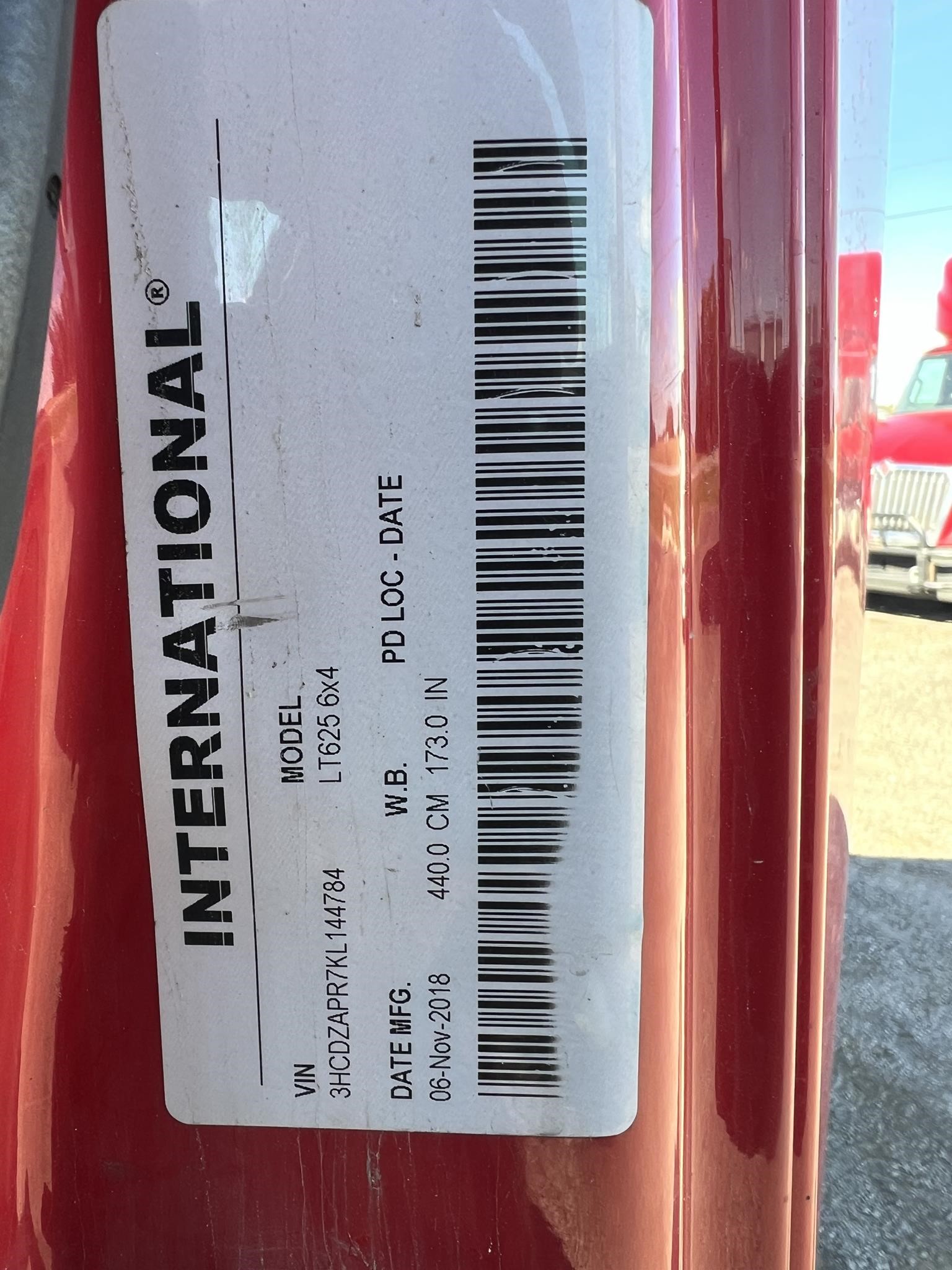 2019 INTERNATIONAL LT - image 3 of 6