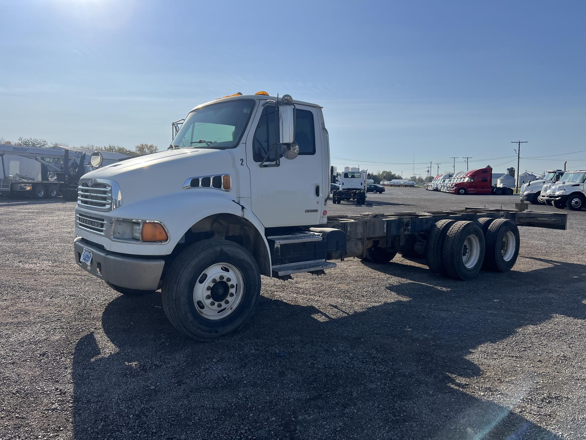 2002 STERLING ACTERRA 8500 - image 1 of 6